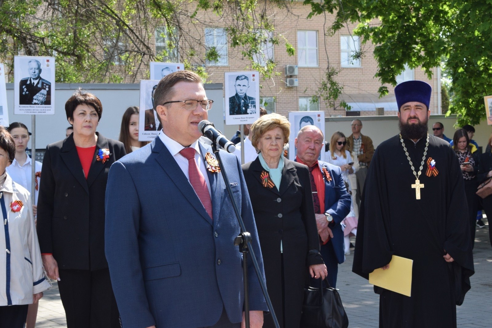 Торжественный митинг.