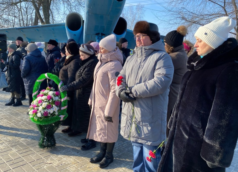 День памяти о россиянах, исполнявших служебный долг за пределами Отечества. День памяти о россиянах, исполнявших служебный долг за пределами Отечества.